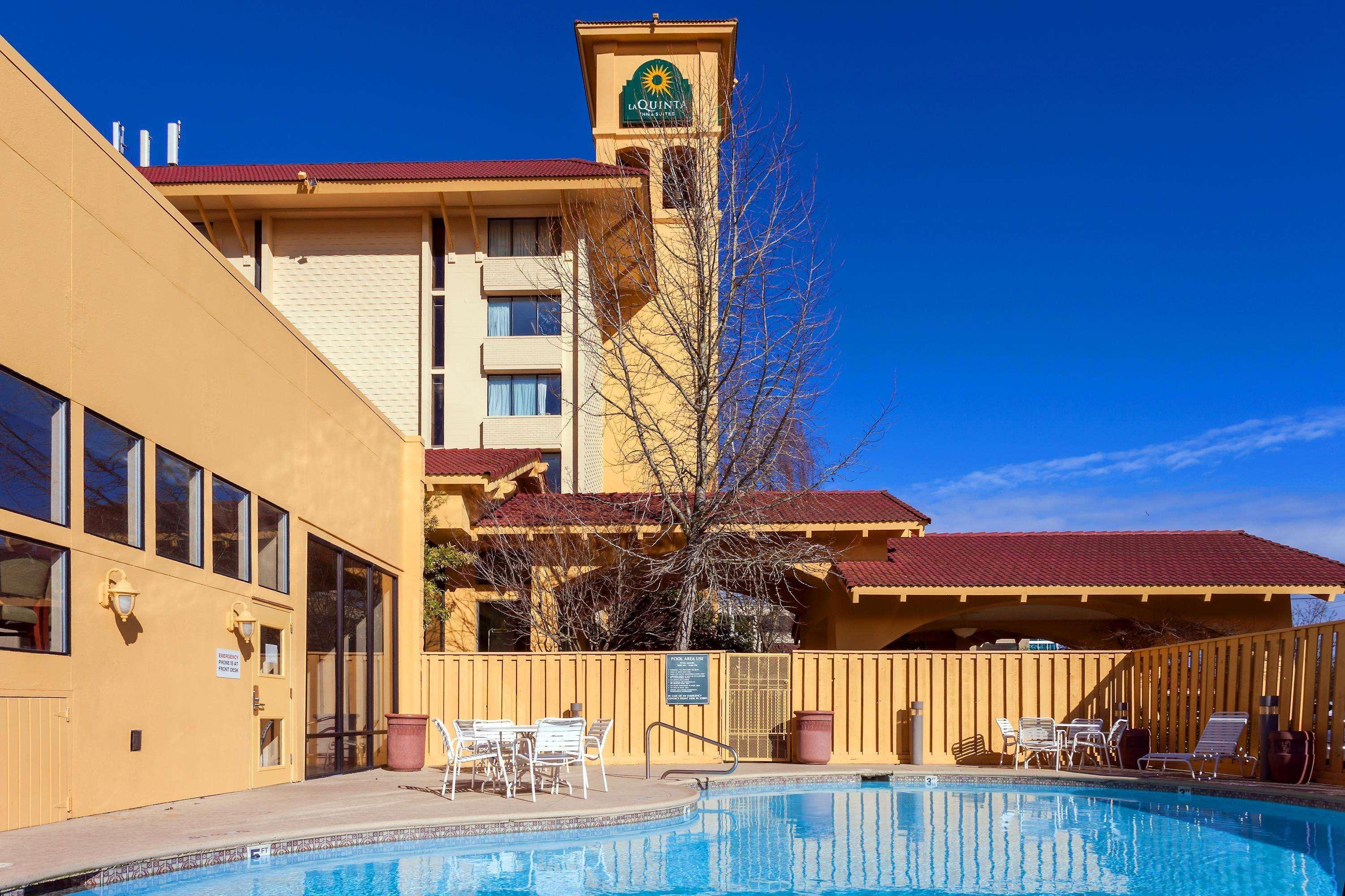 La Quinta By Wyndham Seattle Sea-Tac Airport Hotel SeaTac Exterior photo