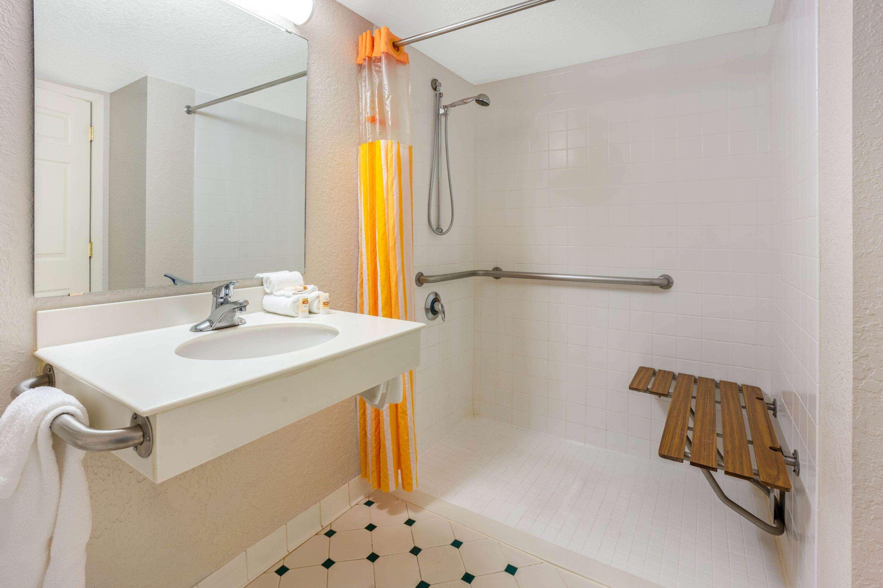 La Quinta By Wyndham Seattle Sea-Tac Airport Hotel SeaTac Exterior photo